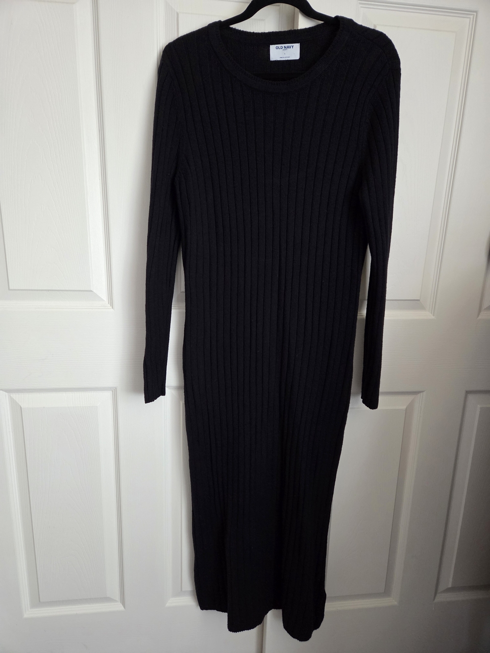 Old Navy Black Ribbed Knit Long-Sleeve Midi Dress